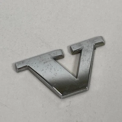Volvo S60 2.4T 2001-2009 emblema insignia logotipo letra 'V' maletero trasero B3934 cromo Foto 1 de 4