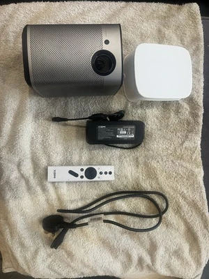 Xgimi halo 1080p portable projector,boxed. - Image 1 of 4