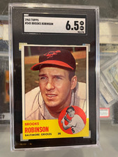 1963 TOPPS #345 BROOKS ROBINSON BALTIMORE ORIOLES BASEBALL CARD SGC 6.5 EX/MT+