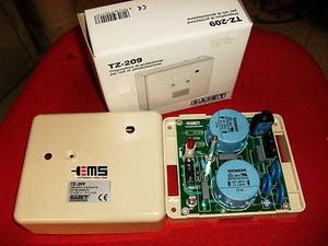 TZ209 - *PROTEZIONE ELETTRICA PER RETI DI ALIMENTAZIONE 220V / 2000VA* - Photo 1/1