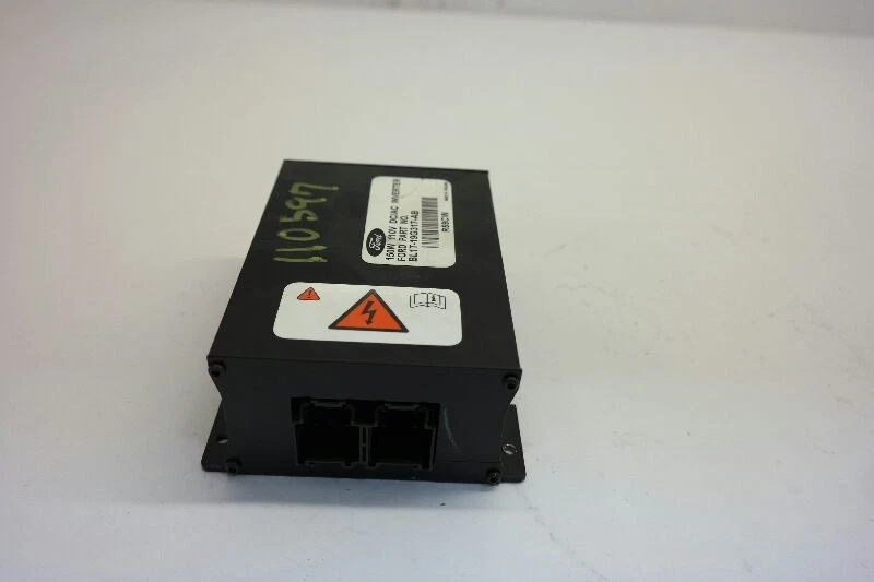 2011-2014 FORD EXPEDITION Inverter 12 To 110 Volt Converter  Foto 1 de 4