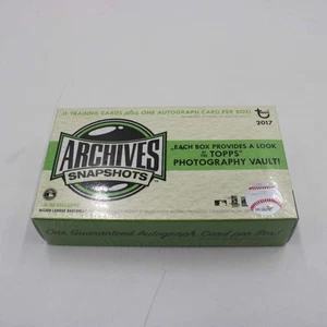 2017 Topps Archives Snapshots Baseball Sealed Box Online Exclusive WB1650 - Picture 1 of 3