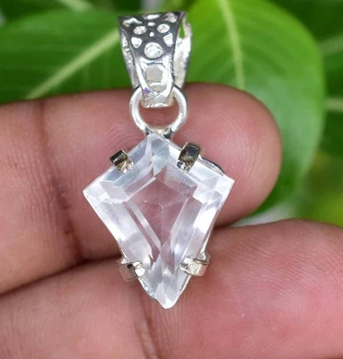 27.80 CT Naturale Bianco Zaffiro Decorato 925 Argento Sterling Ciondolo - Immagine 1 di 4