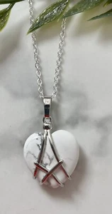 Howlite Heart Pendant Silver Plate Necklace Gemstone Crystal Healing Protection - Picture 1 of 2
