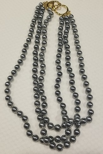 MICHAEL KORS Collana Kenneth Jr tono oro con perline argentate. 9 1 2". 3 fili. MCM