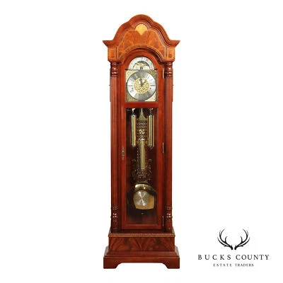 Reloj de abuelo Sligh estilo federal con incrustaciones de caoba Foto 1 de 4