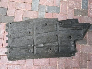 06-12 Bentley Continental Flying Spur front left under body cover insulation - Picture 1 of 9