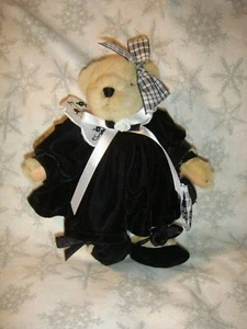 Muffy Vanderbear Portrait in Schwarz-Weiß - Bild 1 von 5