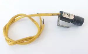 OEM Honeywell 120320 Oil Burner Photocell Flame Detector Wire Harness Socket - Picture 1 of 6
