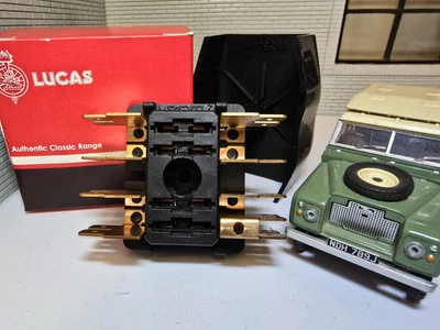 Land Rover Series 2a 4 Fuse Upgrade Lucas Fusebox 505158 4FJ 37286 54038068 - Image 1 of 4