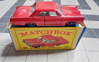 Matchbox Regular Wheel Boxed #22 Pontiac Coupe - Image 1 of 4