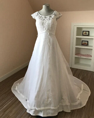 Bridal Embellished Cap Sleeve Satin Bodice Wedding Dress Gown Scallop Edge Train — 第 1/4 张图片