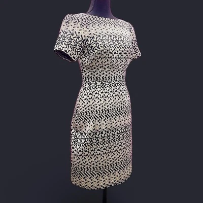 Vestido Vince Camuto Dorado Negro Vaina Jacquard Geométrico Talla 2 Foto 1 de 4