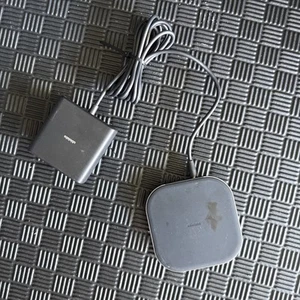 Ubiolabs WALL CHARGER w/ 1 CHARGIND PAD - Barely used perfect working condition - Picture 1 of 8