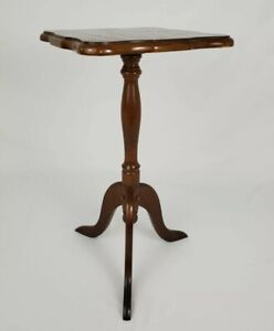 Opiumtisch masivamente madera mesa auxiliar instalarán madera mesa de madera mesa marrón