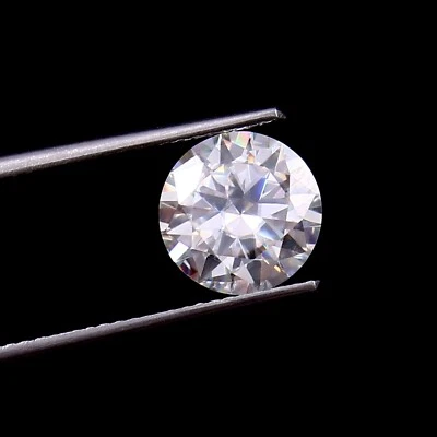 White D Color Round Cut VVS1 Moissanite Loose Gemstone Synthetic Diamond 9x9 MM - Image 1 of 4