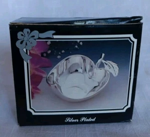 Vintage Brand New Tiny Silverplated Apple Dish 4.5in Made In CHINA - Imagen 1 de 3