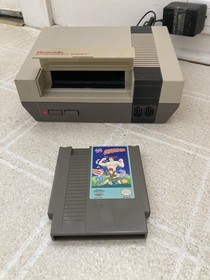 1985 NES Nintendo Console With Hookups, 2 Original Controllers & Game Amagon!!