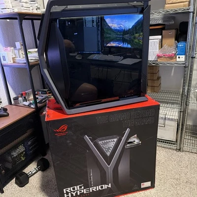 ASUS ROG Hyperion GR701 EATX Full-Tower Computer case - Image 1 of 4