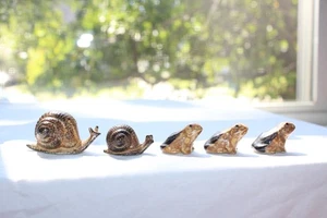 Vintage Lot of 5 Miniature Ceramic Japan Garden Snail & Frog Family Figurines  - Picture 1 of 17