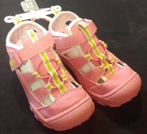 Tenis Oshkosh B'gosh Kids rosa de gancho y punta de bucle, talla 11 - Imagen 1 de 8