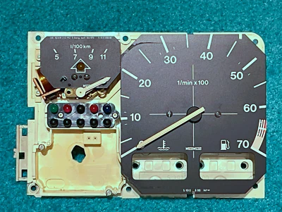 VW Golf 1 Cabrio GTI GLI Pirelli, 112PS, Drehzahlmesser + Verbrauchsanzeige - Bild 1 von 4