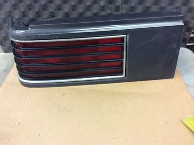 1982-1983 PONTIAC 6000 CPE/SDN 2 DOOR LEFT DRIVER SIDE TAIL LIGHT OEM NICE - Image 1 of 3