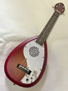 VOX ELEUKU VEU-33C Electric Ukulele Built-in Speaker Red Burst - Picture 1 of 12