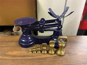 VTG 1940s Old Blue Enamel Metal Kitchen weight balance Scale w/ brass weights - Picture 1 of 9