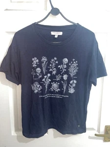 Pull & Bear Womens Medium Black Floral Pattern Short Sleeved T-Shirt (EX COND) - Picture 1 of 3