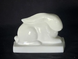 SELTENES Imperial WHITE MILK GLASS Wings Up Rabbit IG---- - Bild 1 von 6