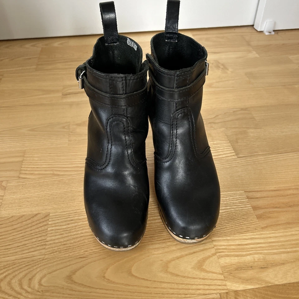 Botas pretas Swedish Hasbeens tamanho 36 - Novas - Imagem 1 de 4