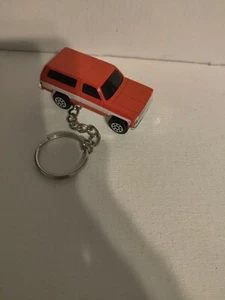 1979 custom diecast blazer Red K5 And White Keychain Keyring Brand New🎁🎁Ltd Ed - Picture 1 of 2