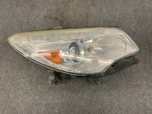 OEM | 2013-2017 Buick Enclave HID Headlight Right Passenger Ballast Included - Picture 1 of 8