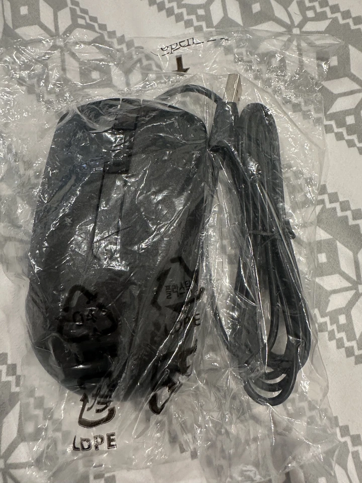 NEW! Dell Optical Mouse CN-065K5F Black USB Scroll Wheel Genuine OEM - Image 1 of 1