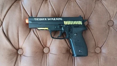 Spring Airsoft Pistol P226 Slide Locking Mechanics - Image 1 of 4