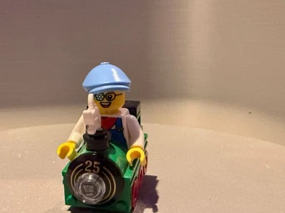 Minifigura LEGO Train Kid, Minifiguras LEGO Serie 25 col25-10 Foto 1 de 4