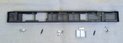 Rejilla de ventilación Jenn-Air microondas DE64-01455A MT2.0 PS negro Jenna modelo JMV8208BAS Foto 1 de 2