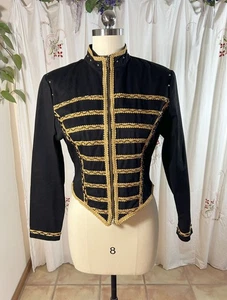 Chaqueta Ricochet Santa Fe Estilo Militar Sgt Pimienta Tachuelas Cuentas Borde Dorado 8 - Imagen 1 de 8