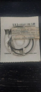 5x2-11601-40 yamaha piston ring set n.o.s. bin 2-8-3 - Picture 1 of 1