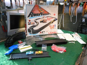 Vintage LIONEL SLOT AUTO TRACK Power Passer dreifache Peitsche Spurwechsel Rennset - Bild 1 von 11