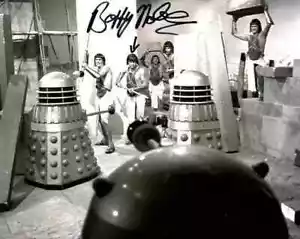 Doctor Who Autograph: BARRY NOBLE (The Daleks' Master Plan) Signed Photo - Imagen 1 de 1