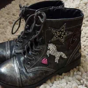 New Justice, Size 6, Boot, zip& tie, metallic, perfect condition - Picture 1 of 7