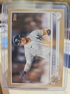 2022 Topps Gold Luke Voit Card - Picture 1 of 2