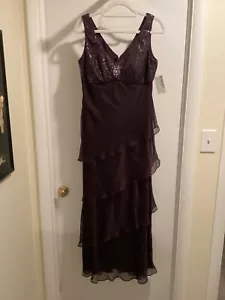 IGNITE EVENINGS DRESS BY CAROL LIN ~ SIZE 12 ~ PLUM ~ NWT - Picture 1 of 7