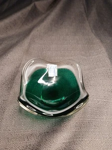 "Plato de colección Flygsfors vidrio artístico sueco MCM verde y blanco 4""" - Imagen 1 de 7