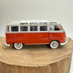 Castline M2 Machines Diecast 1:24 Scale 1960 VW Microbus Deluxe Orange - Picture 1 of 14