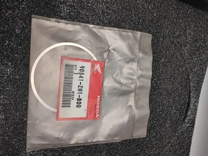 Genuine 90541-ZW1-B00 Honda Marine Outboard Rear Shim D 0.50 New NIP - Picture 1 of 5
