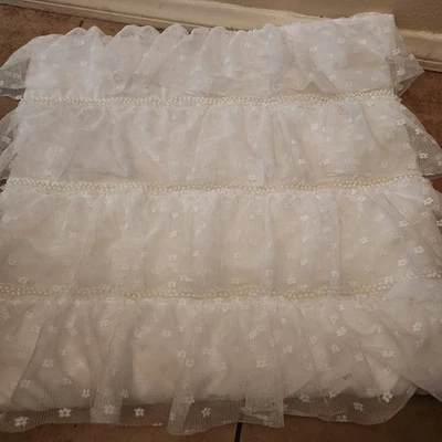 NUEVO Pottery Barn Adolescente Flor Encaje Perla EURO Acolchado Falsa Floral BLANCO Foto 1 de 4