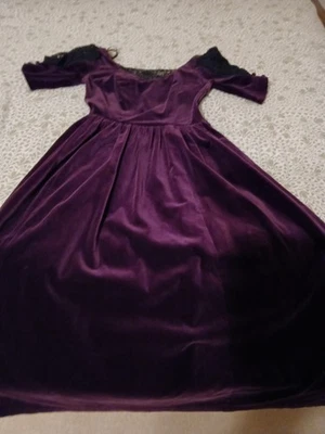 laura ashley vintage dress EUC Made in GREAT BRITIAN Sz. 6 - Image 1 of 4